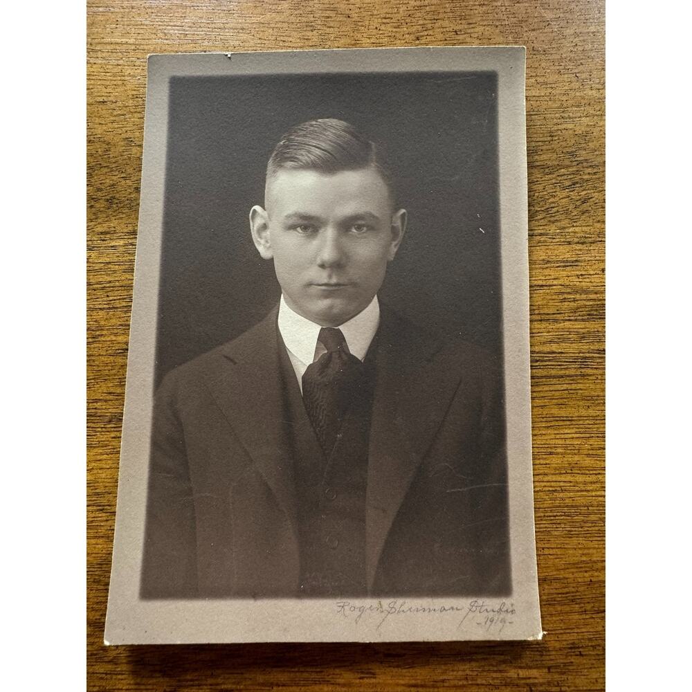 Vintage Studio Portrait Photograph Young Man Suit Tie Cabinet Card Antique